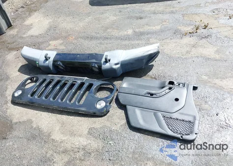 2018 Jeep Wrangler Jk Willy Wheeler 4X4 z USA, uszkodzony, nr VIN 1C4AJWAG2JL873717